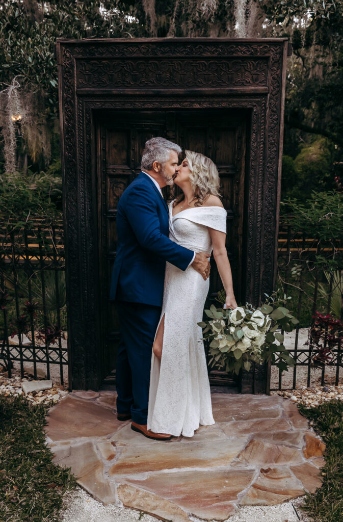 ceremony at del favero oasis a intimate florida wedding venue