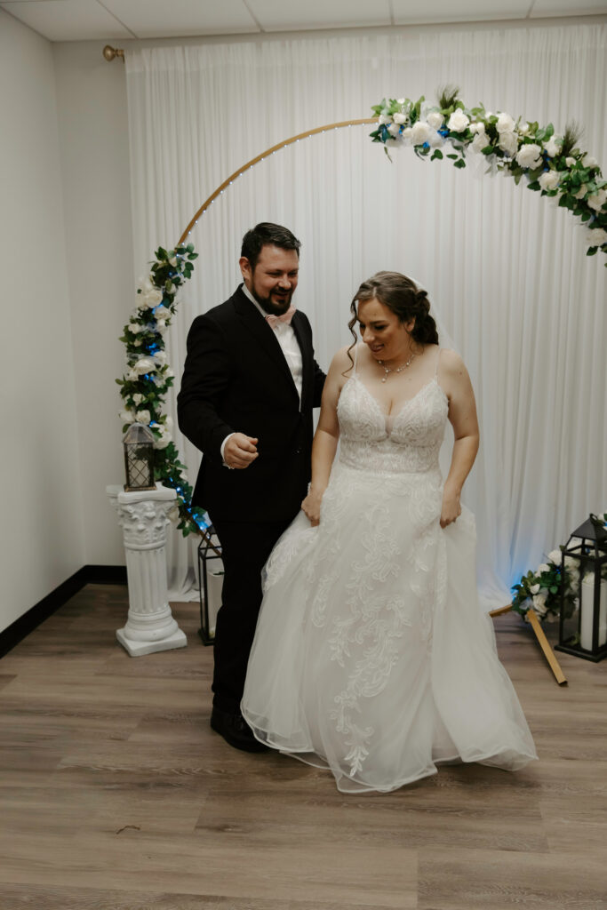 ceremony celebrationgs of the courthouse elopement in tampa